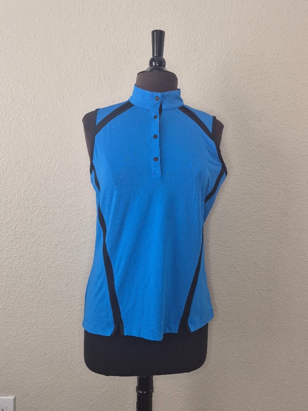 Tail White Label Golf Polo Shirt Womens Medium M Blue Black Snap Sleeveless EUC